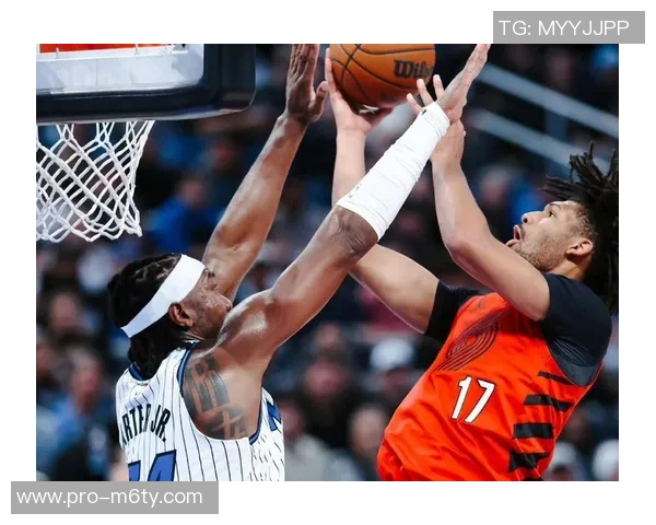 阿夫迪亚表现平平14投仅中5罚球命中率尚可贡献17分7板7助但正负值惨淡